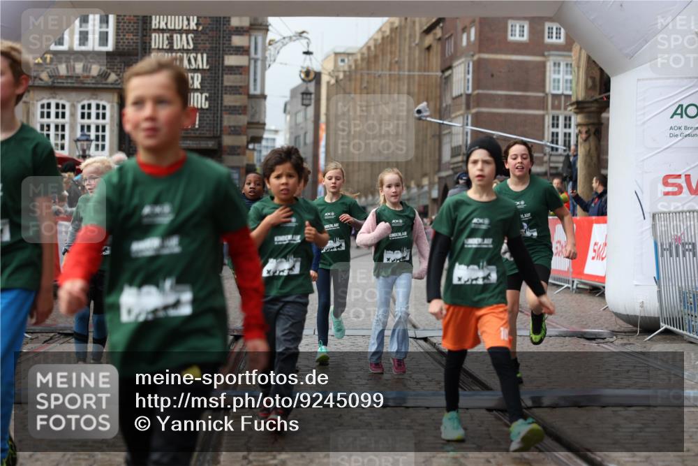 05.10.2025 - 20. swb-Marathon Bremen Yannick Fuchs http://msf.ph/oto/9245099 05.10.2025 15:20:50 Ziel  meine-sportfotos.de