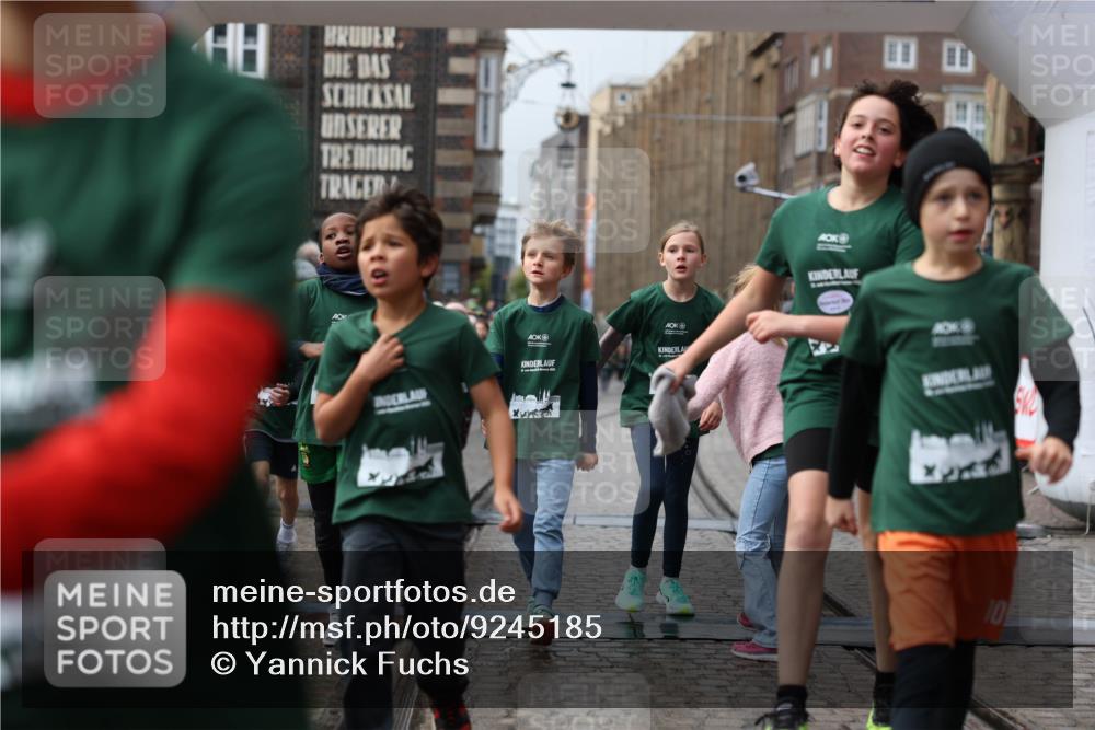 05.10.2025 - 20. swb-Marathon Bremen Yannick Fuchs http://msf.ph/oto/9245185 05.10.2025 15:20:51 Ziel  meine-sportfotos.de