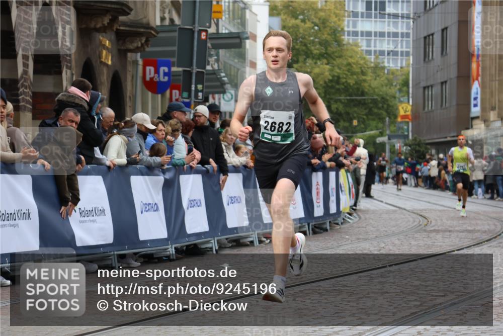 05.10.2025 - 20. swb-Marathon Bremen Strokosch-Dieckow http://msf.ph/oto/9245196 05.10.2025 12:46:30 Ziel 2682, 4251 meine-sportfotos.de