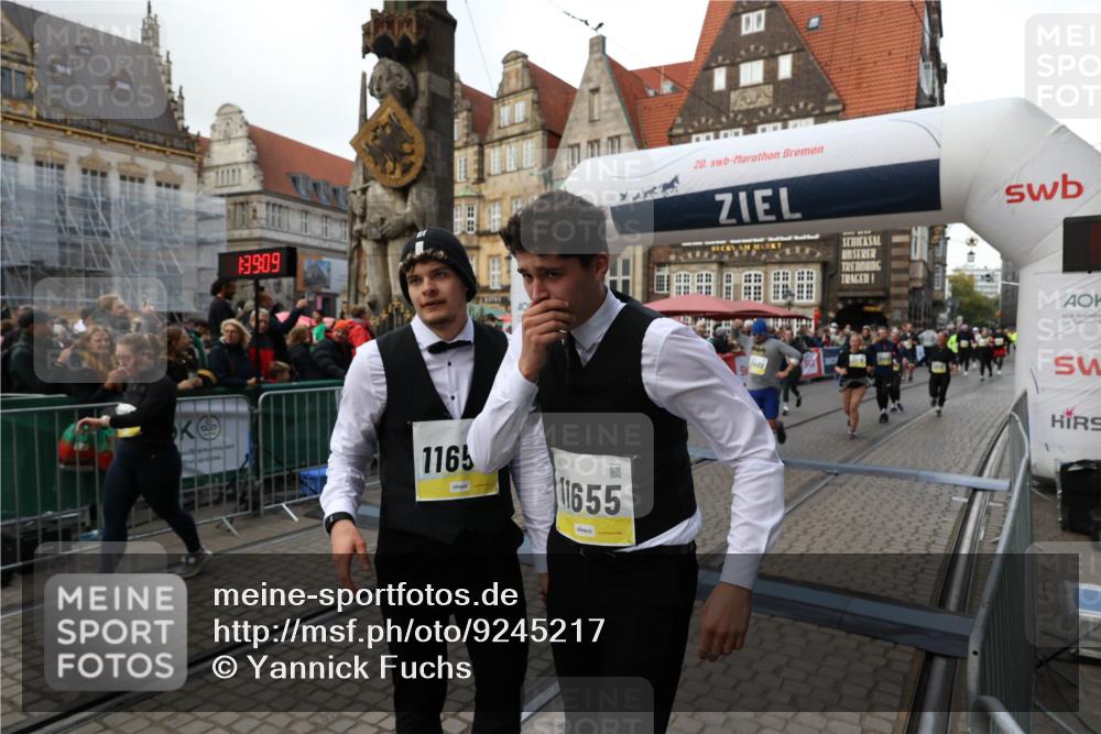 05.10.2025 - 20. swb-Marathon Bremen Yannick Fuchs http://msf.ph/oto/9245217 05.10.2025 11:09:58 Ziel 9001, 9410, 9685, 10412, 10448, 10827, 10860, 11206, 11219, 11486, 11655 meine-sportfotos.de