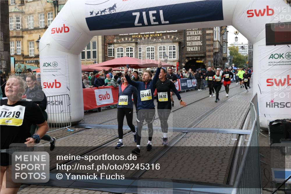 05.10.2025 - 20. swb-Marathon Bremen Yannick Fuchs http://msf.ph/oto/9245316 05.10.2025 11:10:02 Ziel 9410, 9685, 9760, 9972, 10448, 10827, 10860, 11219, 11381, 11486, 11748 meine-sportfotos.de