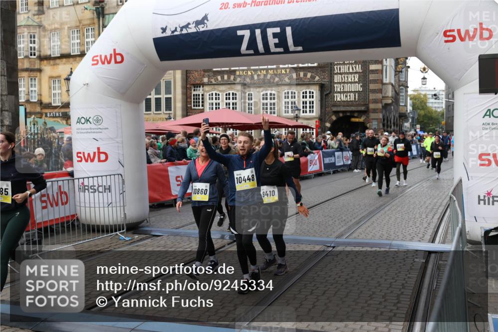 05.10.2025 - 20. swb-Marathon Bremen Yannick Fuchs http://msf.ph/oto/9245334 05.10.2025 11:10:02 Ziel 9410, 9685, 9760, 9972, 10448, 10827, 10860, 11219, 11381, 11486, 11748 meine-sportfotos.de