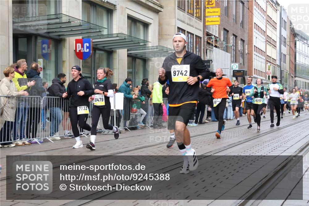 05.10.2025 - 20. swb-Marathon Bremen Strokosch-Dieckow http://msf.ph/oto/9245388 05.10.2025 10:50:32 Ziel 7733, 9199, 9230, 9251, 9277, 9399, 9416, 9425, 9630, 9658, 9663, 9715, 9742, 9832, 9888, 9894, 9966, 9969, 9975, 10029, 10043, 10206, 10224, 10226, 10227, 10254, 10279, 10378, 10479, 10534, 10689, 10698, 10743, 10932, 11061, 11062, 11220, 11311, 11391, 11451, 11543, 11573, 11661, 7733, 9199, 9230, 9251, 9277, 9399, 9416, 9425, 9630, 9658, 9663, 9715, 9742, 9832, 9888, 9894, 9966, 9969, 9975, 10029, 10043, 10206, 10224, 10226, 10227, 11062 meine-sportfotos.de