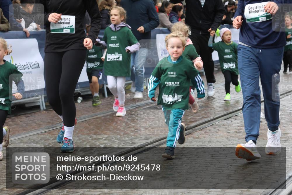05.10.2025 - 20. swb-Marathon Bremen Strokosch-Dieckow http://msf.ph/oto/9245478 05.10.2025 15:23:37 Ziel  meine-sportfotos.de