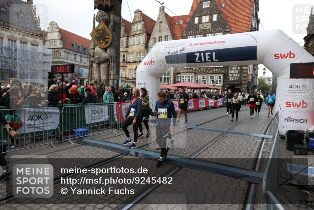 05.10.2025 - 20. swb-Marathon Bremen Yannick Fuchs http://msf.ph/oto/9245482 05.10.2025 11:10:04 Ziel 9288, 9410, 9685, 9760, 9972, 10435, 10448, 10515, 10827, 10860, 10885, 11219, 11381, 11405, 11486, 11748 meine-sportfotos.de