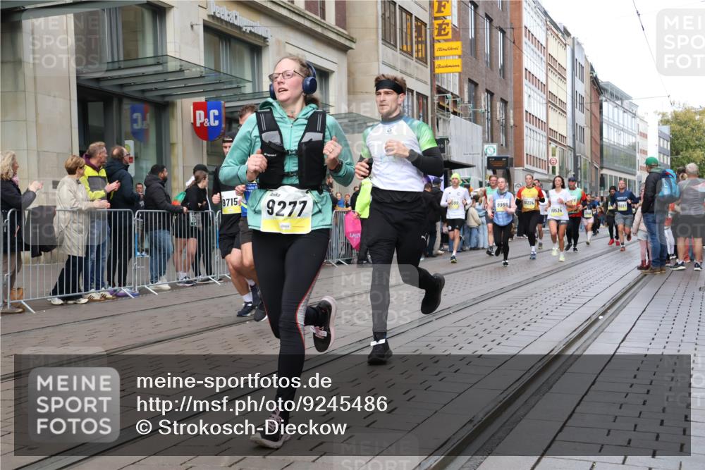 05.10.2025 - 20. swb-Marathon Bremen Strokosch-Dieckow http://msf.ph/oto/9245486 05.10.2025 10:50:35 Ziel 7733, 9199, 9230, 9251, 9256, 9277, 9287, 9399, 9416, 9425, 9630, 9658, 9663, 9715, 9742, 9832, 9888, 9894, 9966, 9969, 9975, 10029, 10043, 10206, 10224, 10226, 10227, 10254, 10279, 10378, 10479, 10534, 10669, 10689, 10698, 10743, 10932, 11061, 11220, 11279, 11311, 11391, 11451, 11543, 11573, 11661, 7733, 9199, 9230, 9251, 9256, 9277, 9287, 9399, 9416, 9425, 9630, 9658, 9663, 9715, 9742, 9832, 9888, 9894, 9966, 9969, 9975, 10029, 10043, 10206, 10224, 10226, 10227 meine-sportfotos.de
