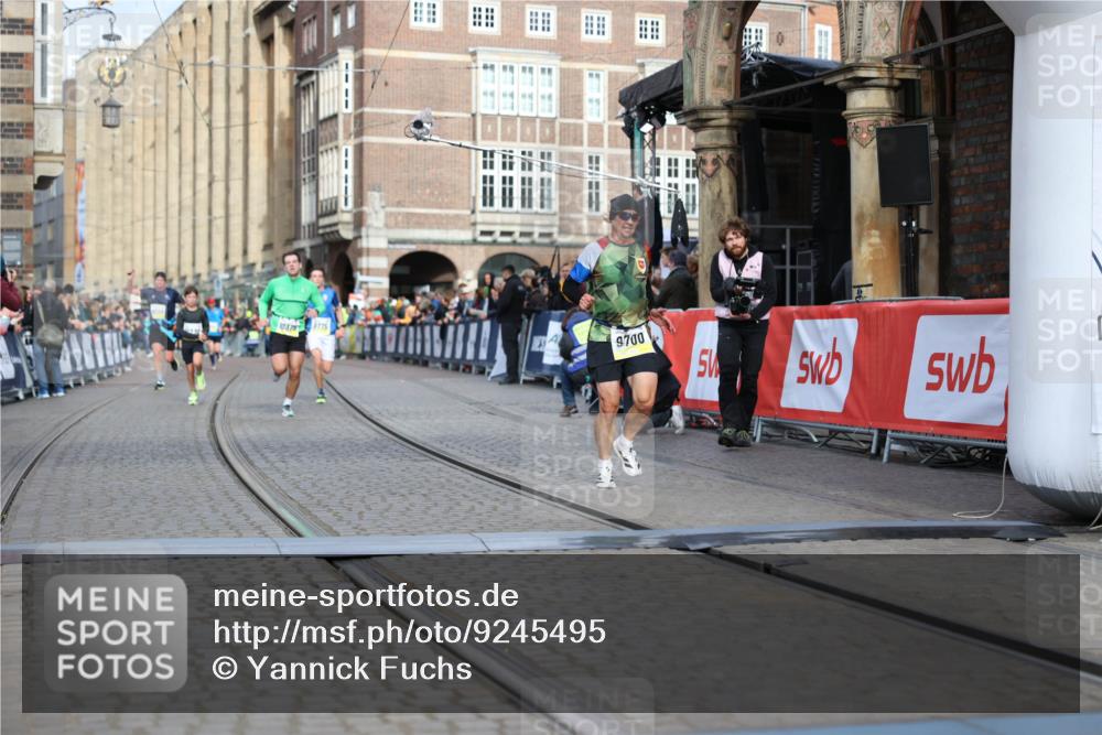 05.10.2025 - 20. swb-Marathon Bremen Yannick Fuchs http://msf.ph/oto/9245495 05.10.2025 10:42:26 Ziel 8187, 9700, 9775, 10375, 10838, 11217, 11422 meine-sportfotos.de