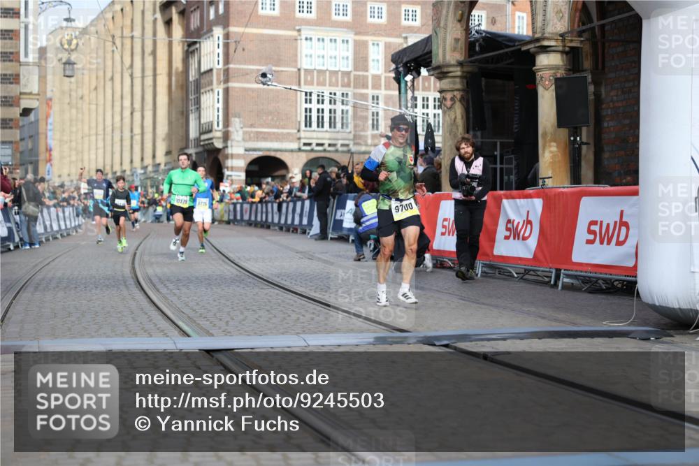 05.10.2025 - 20. swb-Marathon Bremen Yannick Fuchs http://msf.ph/oto/9245503 05.10.2025 10:42:26 Ziel 8187, 9700, 9775, 10375, 10838, 11217, 11422 meine-sportfotos.de