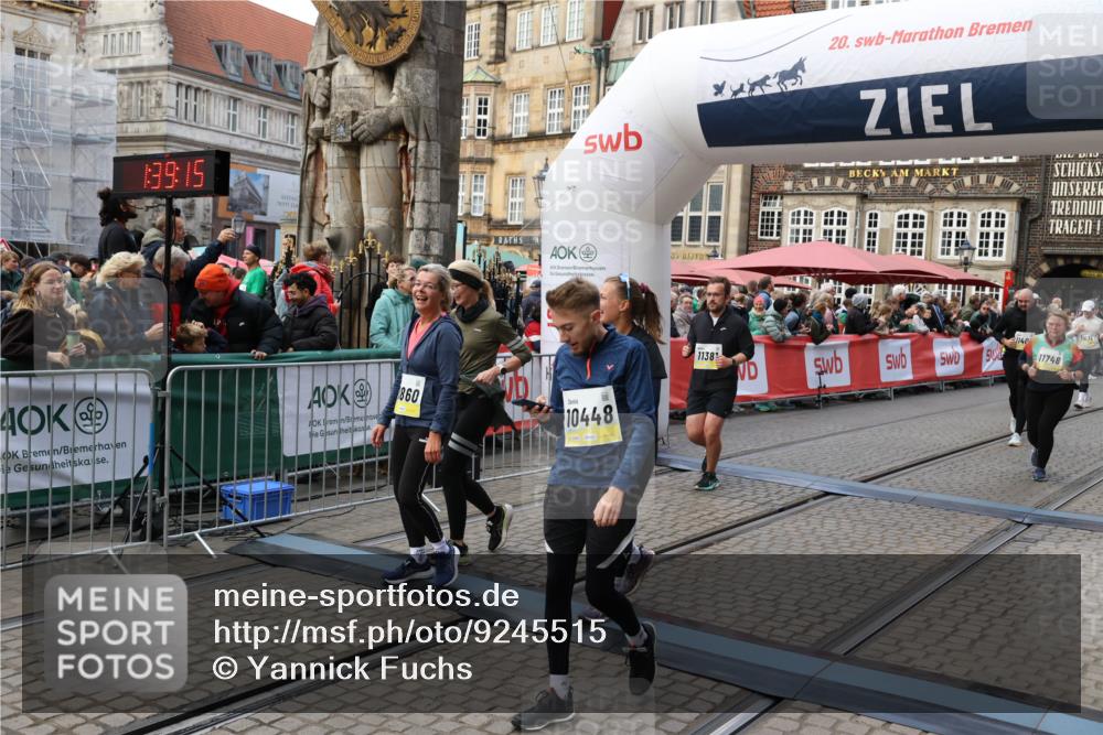 05.10.2025 - 20. swb-Marathon Bremen Yannick Fuchs http://msf.ph/oto/9245515 05.10.2025 11:10:04 Ziel 9288, 9410, 9685, 9760, 9972, 10435, 10448, 10515, 10827, 10860, 10885, 11219, 11381, 11405, 11486, 11748 meine-sportfotos.de