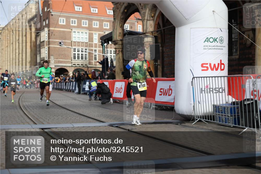 05.10.2025 - 20. swb-Marathon Bremen Yannick Fuchs http://msf.ph/oto/9245521 05.10.2025 10:42:27 Ziel 8187, 9700, 9775, 10375, 10838, 11217, 11230, 11422 meine-sportfotos.de