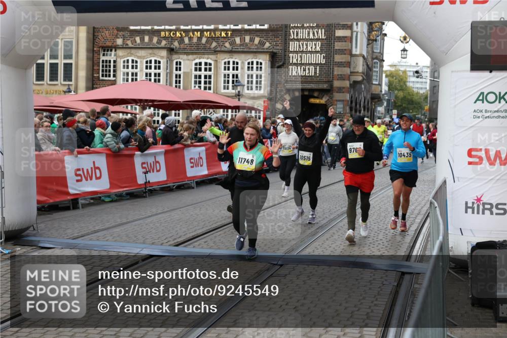 05.10.2025 - 20. swb-Marathon Bremen Yannick Fuchs http://msf.ph/oto/9245549 05.10.2025 11:10:05 Ziel 9288, 9410, 9685, 9760, 9972, 10435, 10448, 10515, 10827, 10860, 10885, 11219, 11381, 11405, 11486, 11634, 11748 meine-sportfotos.de