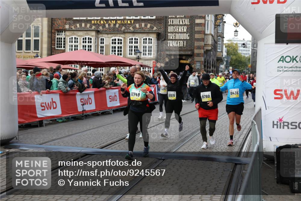 05.10.2025 - 20. swb-Marathon Bremen Yannick Fuchs http://msf.ph/oto/9245567 05.10.2025 11:10:05 Ziel 9288, 9410, 9685, 9760, 9972, 10435, 10448, 10515, 10827, 10860, 10885, 11219, 11381, 11405, 11486, 11634, 11748 meine-sportfotos.de
