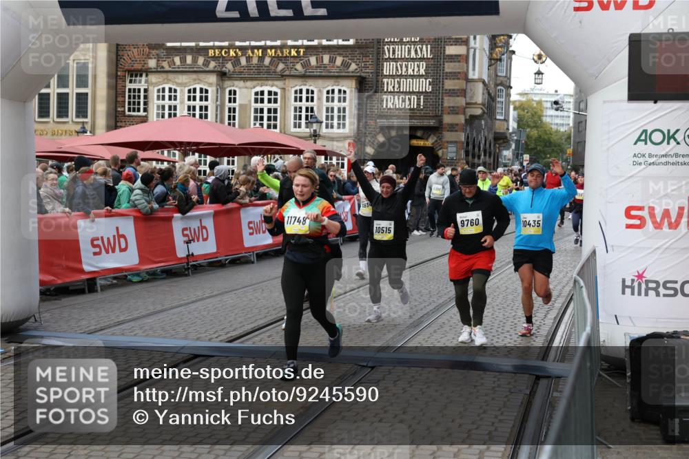05.10.2025 - 20. swb-Marathon Bremen Yannick Fuchs http://msf.ph/oto/9245590 05.10.2025 11:10:05 Ziel 9288, 9410, 9685, 9760, 9972, 10435, 10448, 10515, 10827, 10860, 10885, 11219, 11381, 11405, 11486, 11634, 11748 meine-sportfotos.de