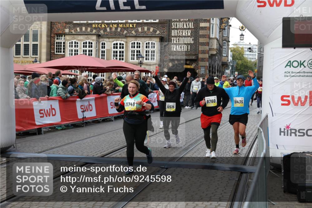 05.10.2025 - 20. swb-Marathon Bremen Yannick Fuchs http://msf.ph/oto/9245598 05.10.2025 11:10:05 Ziel 9288, 9410, 9685, 9760, 9972, 10435, 10448, 10515, 10827, 10860, 10885, 11219, 11381, 11405, 11486, 11634, 11748 meine-sportfotos.de