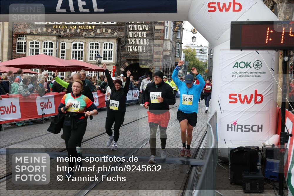05.10.2025 - 20. swb-Marathon Bremen Yannick Fuchs http://msf.ph/oto/9245632 05.10.2025 11:10:06 Ziel 9288, 9410, 9685, 9760, 9972, 10435, 10448, 10515, 10659, 10827, 10860, 10885, 11219, 11381, 11405, 11634, 11748 meine-sportfotos.de