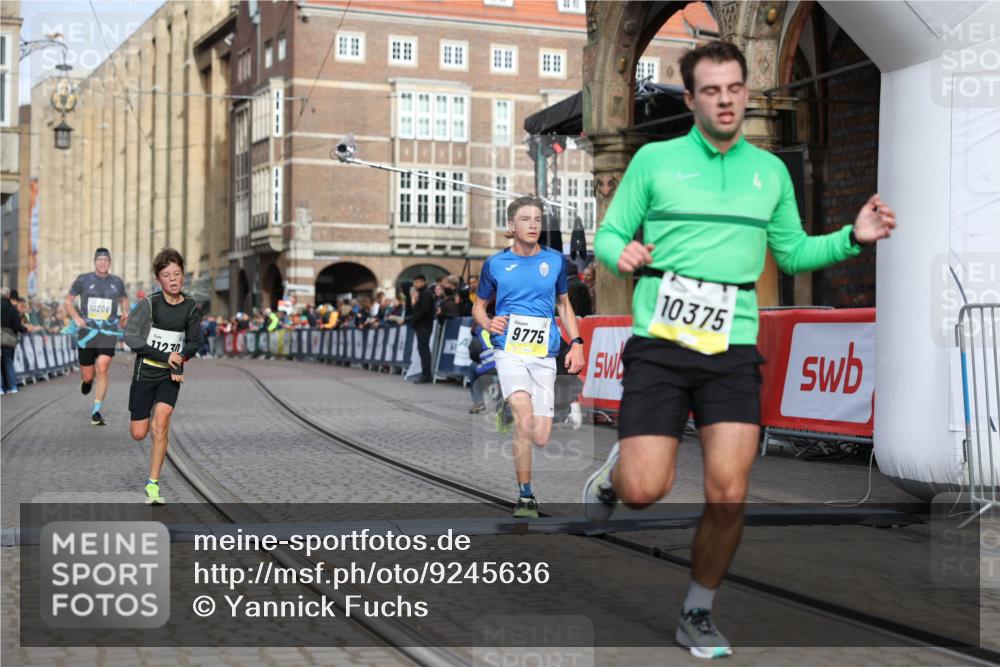 05.10.2025 - 20. swb-Marathon Bremen Yannick Fuchs http://msf.ph/oto/9245636 05.10.2025 10:42:30 Ziel 9700, 9775, 10208, 10375, 11230 meine-sportfotos.de