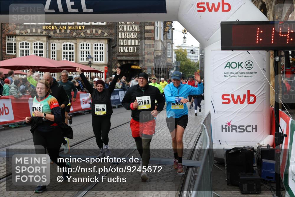 05.10.2025 - 20. swb-Marathon Bremen Yannick Fuchs http://msf.ph/oto/9245672 05.10.2025 11:10:06 Ziel 9288, 9410, 9685, 9760, 9972, 10435, 10448, 10515, 10659, 10827, 10860, 10885, 11219, 11381, 11405, 11634, 11748 meine-sportfotos.de