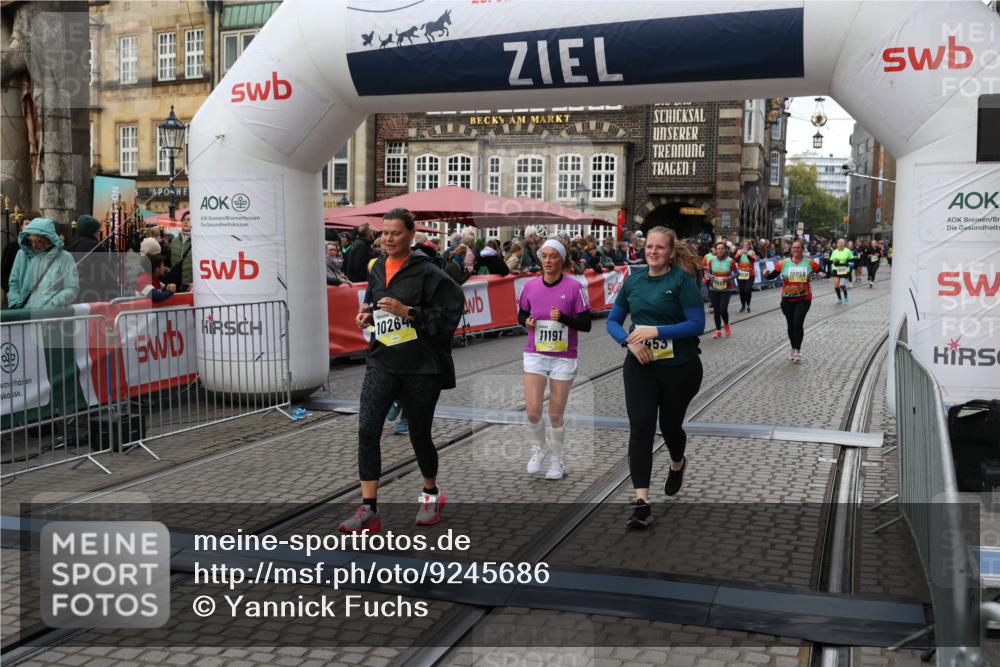 05.10.2025 - 20. swb-Marathon Bremen Yannick Fuchs http://msf.ph/oto/9245686 05.10.2025 11:11:45 Ziel 9453, 9999, 10058, 10264, 10320, 10333, 11030, 11172, 11191 meine-sportfotos.de