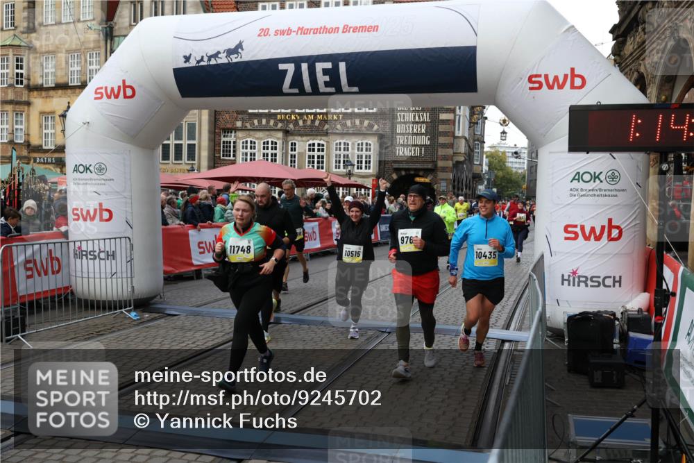 05.10.2025 - 20. swb-Marathon Bremen Yannick Fuchs http://msf.ph/oto/9245702 05.10.2025 11:10:07 Ziel 9288, 9410, 9561, 9685, 9760, 9972, 10435, 10448, 10515, 10659, 10860, 10885, 11381, 11405, 11634, 11748 meine-sportfotos.de