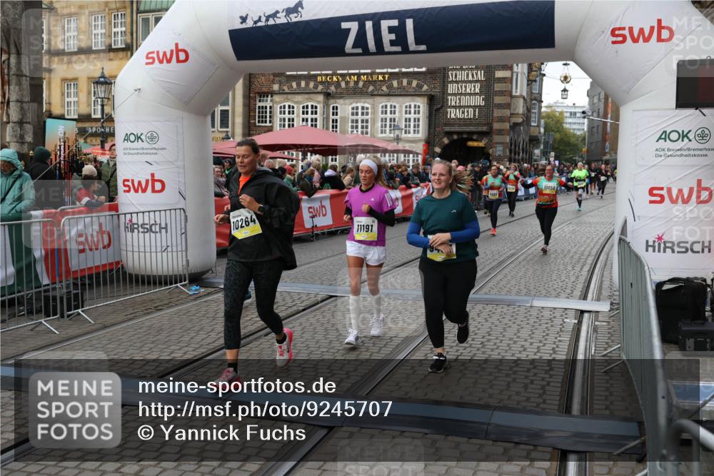 05.10.2025 - 20. swb-Marathon Bremen Yannick Fuchs http://msf.ph/oto/9245707 05.10.2025 11:11:45 Ziel 9453, 9999, 10058, 10264, 10320, 10333, 11030, 11172, 11191 meine-sportfotos.de