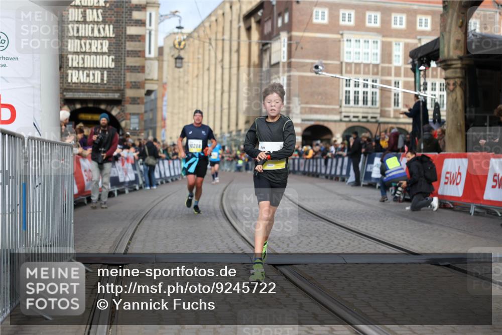 05.10.2025 - 20. swb-Marathon Bremen Yannick Fuchs http://msf.ph/oto/9245722 05.10.2025 10:42:30 Ziel 9700, 9775, 10208, 10375, 11230 meine-sportfotos.de