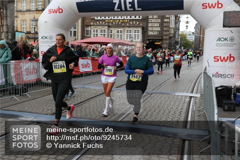05.10.2025 - 20. swb-Marathon Bremen Yannick Fuchs http://msf.ph/oto/9245734 05.10.2025 11:11:45 Ziel 9453, 9999, 10058, 10264, 10320, 10333, 11030, 11172, 11191 meine-sportfotos.de