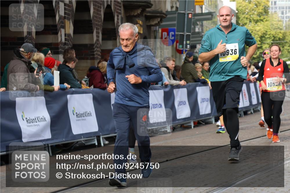 05.10.2025 - 20. swb-Marathon Bremen Strokosch-Dieckow http://msf.ph/oto/9245750 05.10.2025 10:58:36 Ziel 7163, 8585, 9359, 9370, 9430, 9472, 9529, 9540, 9622, 9714, 9766, 9913, 10049, 10261, 10285, 10513, 10527, 10591, 10679, 10871, 10936, 10988, 11078 meine-sportfotos.de