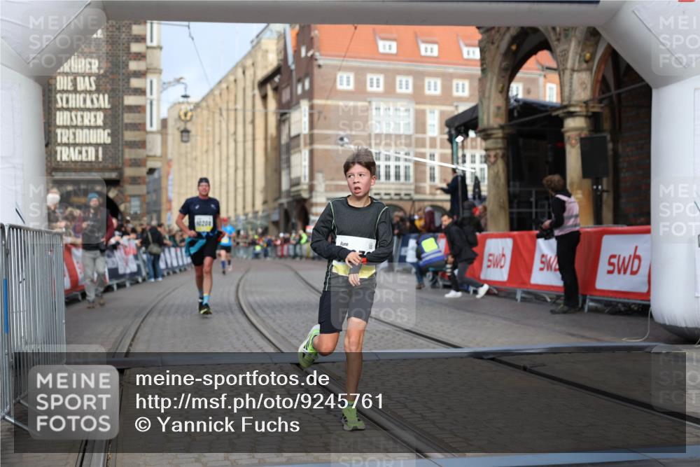 05.10.2025 - 20. swb-Marathon Bremen Yannick Fuchs http://msf.ph/oto/9245761 05.10.2025 10:42:31 Ziel 9700, 9775, 10208, 10375, 11230 meine-sportfotos.de