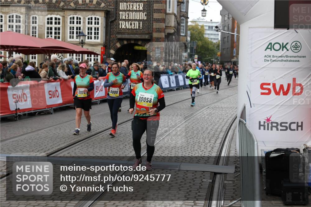 05.10.2025 - 20. swb-Marathon Bremen Yannick Fuchs http://msf.ph/oto/9245777 05.10.2025 11:11:47 Ziel 9453, 9999, 10058, 10264, 10333, 11172, 11191 meine-sportfotos.de