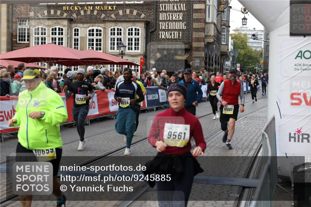 05.10.2025 - 20. swb-Marathon Bremen Yannick Fuchs http://msf.ph/oto/9245885 05.10.2025 11:10:11 Ziel 9288, 9470, 9476, 9554, 9561, 9760, 10383, 10435, 10515, 10596, 10659, 10885, 10969, 11401, 11405, 11536, 11634, 11748 meine-sportfotos.de