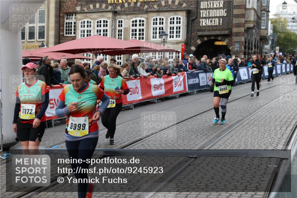 05.10.2025 - 20. swb-Marathon Bremen Yannick Fuchs http://msf.ph/oto/9245923 05.10.2025 11:11:51 Ziel 9680, 9999, 10058, 10235, 10236, 10333, 11172 meine-sportfotos.de