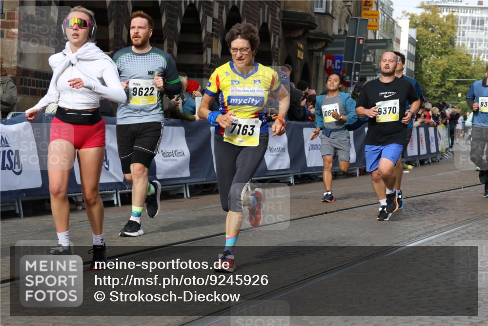 05.10.2025 - 20. swb-Marathon Bremen Strokosch-Dieckow http://msf.ph/oto/9245926 05.10.2025 10:58:41 Ziel 7163, 8585, 9346, 9359, 9370, 9529, 9540, 9622, 9714, 10263, 10527, 10561, 10591, 10679, 10871, 11078, 11651 meine-sportfotos.de