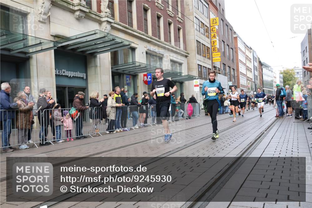 05.10.2025 - 20. swb-Marathon Bremen Strokosch-Dieckow http://msf.ph/oto/9245930 05.10.2025 10:50:50 Ziel 9199, 9256, 9287, 9416, 9425, 9630, 9663, 9894, 9906, 10206, 10215, 10222, 10226, 10254, 10378, 10432, 10669, 10743, 10932, 11061, 11279, 11391, 11573, 9199, 9256, 9287, 9416, 9425, 9630, 9663, 9894, 9906, 10206, 10215, 10222, 10226, 10432 meine-sportfotos.de