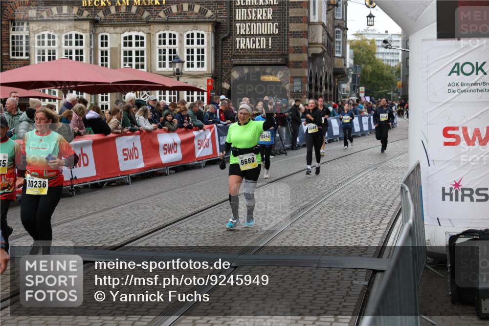 05.10.2025 - 20. swb-Marathon Bremen Yannick Fuchs http://msf.ph/oto/9245949 05.10.2025 11:11:52 Ziel 9680, 9999, 10058, 10235, 10236, 10540, 11088, 11172 meine-sportfotos.de