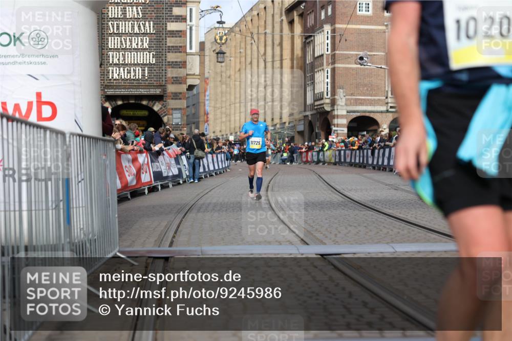 05.10.2025 - 20. swb-Marathon Bremen Yannick Fuchs http://msf.ph/oto/9245986 05.10.2025 10:42:36 Ziel 9775, 10208, 10375, 11230, 11725 meine-sportfotos.de