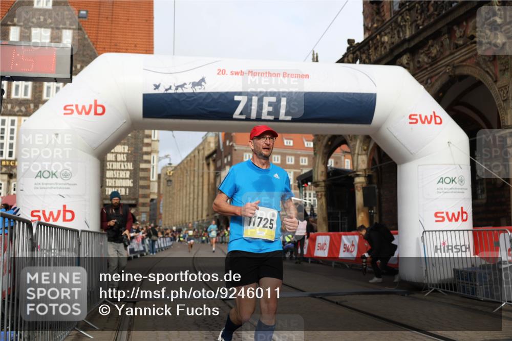05.10.2025 - 20. swb-Marathon Bremen Yannick Fuchs http://msf.ph/oto/9246011 05.10.2025 10:42:41 Ziel 11725 meine-sportfotos.de