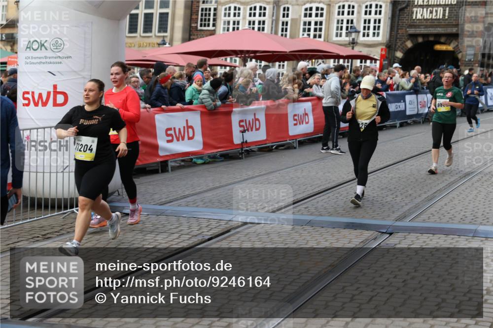 05.10.2025 - 20. swb-Marathon Bremen Yannick Fuchs http://msf.ph/oto/9246164 05.10.2025 11:10:19 Ziel 7799, 9470, 9476, 9554, 9806, 10082, 10383, 10563, 10596, 10969, 11204, 11261, 11401, 11536 meine-sportfotos.de