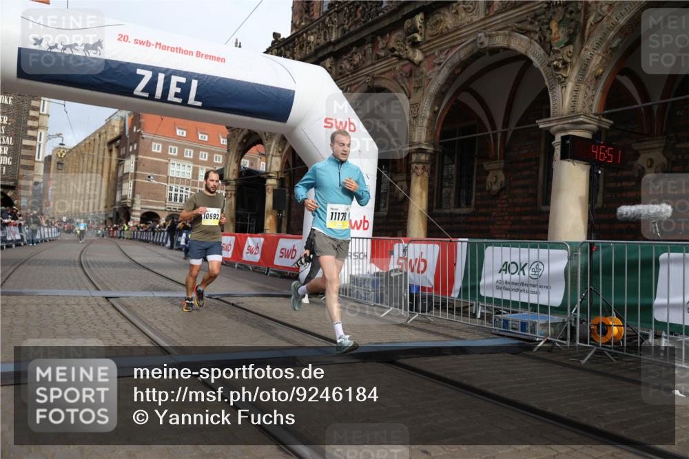 05.10.2025 - 20. swb-Marathon Bremen Yannick Fuchs http://msf.ph/oto/9246184 05.10.2025 10:42:47 Ziel 10592, 11178 meine-sportfotos.de