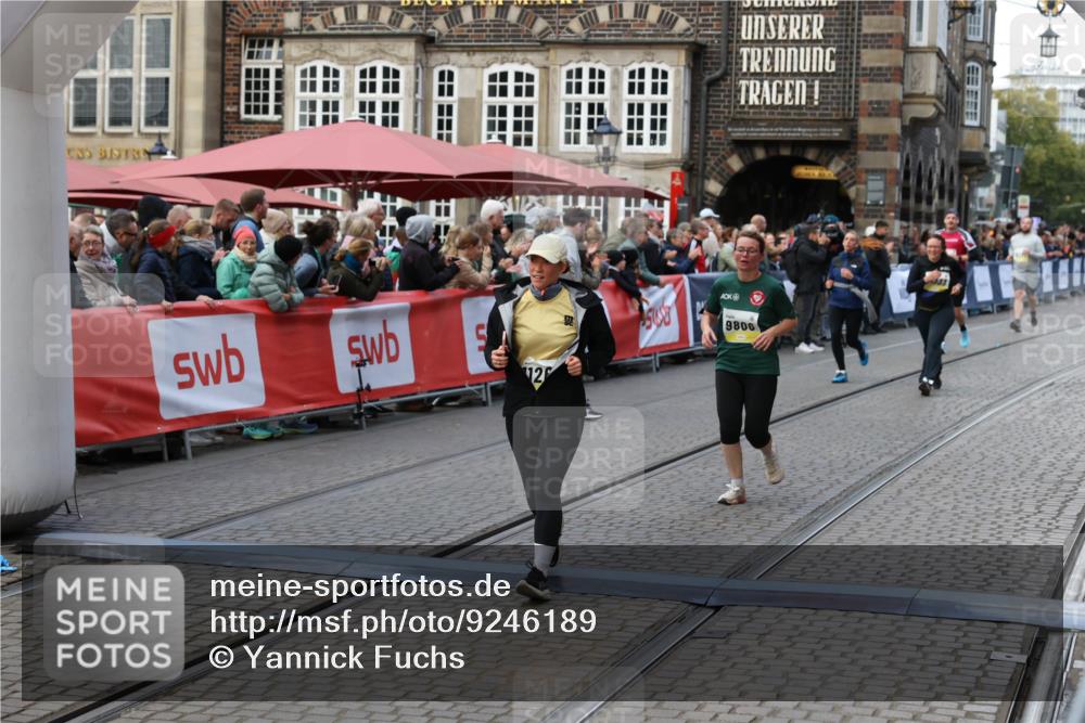 05.10.2025 - 20. swb-Marathon Bremen Yannick Fuchs http://msf.ph/oto/9246189 05.10.2025 11:10:20 Ziel 7799, 9470, 9476, 9806, 10082, 10563, 10596, 11204, 11261, 11536 meine-sportfotos.de