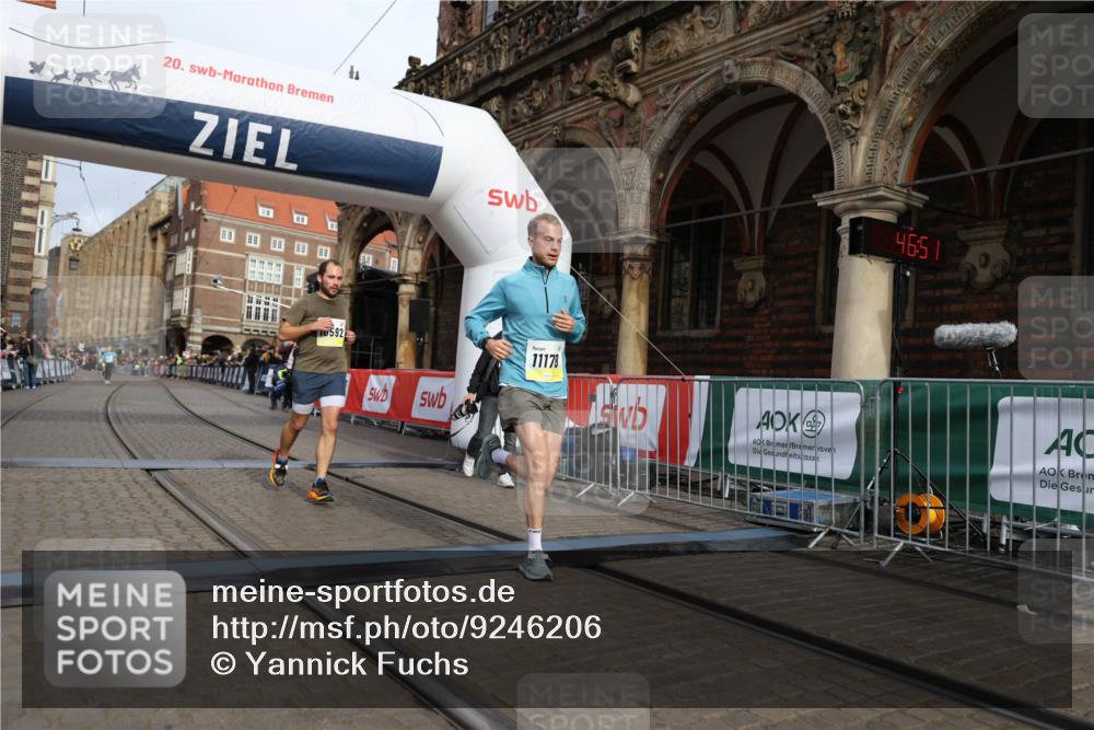05.10.2025 - 20. swb-Marathon Bremen Yannick Fuchs http://msf.ph/oto/9246206 05.10.2025 10:42:47 Ziel 10592, 11178 meine-sportfotos.de