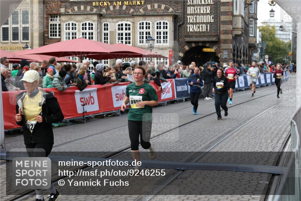05.10.2025 - 20. swb-Marathon Bremen Yannick Fuchs http://msf.ph/oto/9246255 05.10.2025 11:10:21 Ziel 7799, 9806, 10082, 10563, 10596, 11204, 11261, 11333, 11536 meine-sportfotos.de