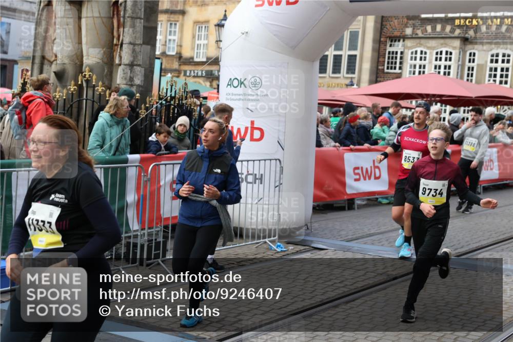 05.10.2025 - 20. swb-Marathon Bremen Yannick Fuchs http://msf.ph/oto/9246407 05.10.2025 11:10:27 Ziel 8533, 9734, 9806, 10189, 10280, 11333 meine-sportfotos.de