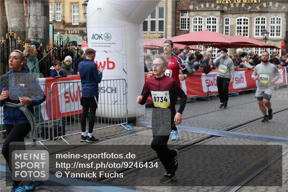 05.10.2025 - 20. swb-Marathon Bremen Yannick Fuchs http://msf.ph/oto/9246434 05.10.2025 11:10:27 Ziel 8533, 9734, 9806, 10189, 10280, 11333 meine-sportfotos.de