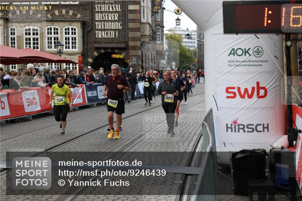 05.10.2025 - 20. swb-Marathon Bremen Yannick Fuchs http://msf.ph/oto/9246439 05.10.2025 11:12:03 Ziel 7007, 9420, 9648, 9784, 10815, 10839, 11215, 11563 meine-sportfotos.de