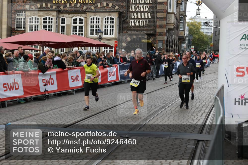 05.10.2025 - 20. swb-Marathon Bremen Yannick Fuchs http://msf.ph/oto/9246460 05.10.2025 11:12:03 Ziel 7007, 9420, 9648, 9784, 10815, 10839, 11215, 11563 meine-sportfotos.de
