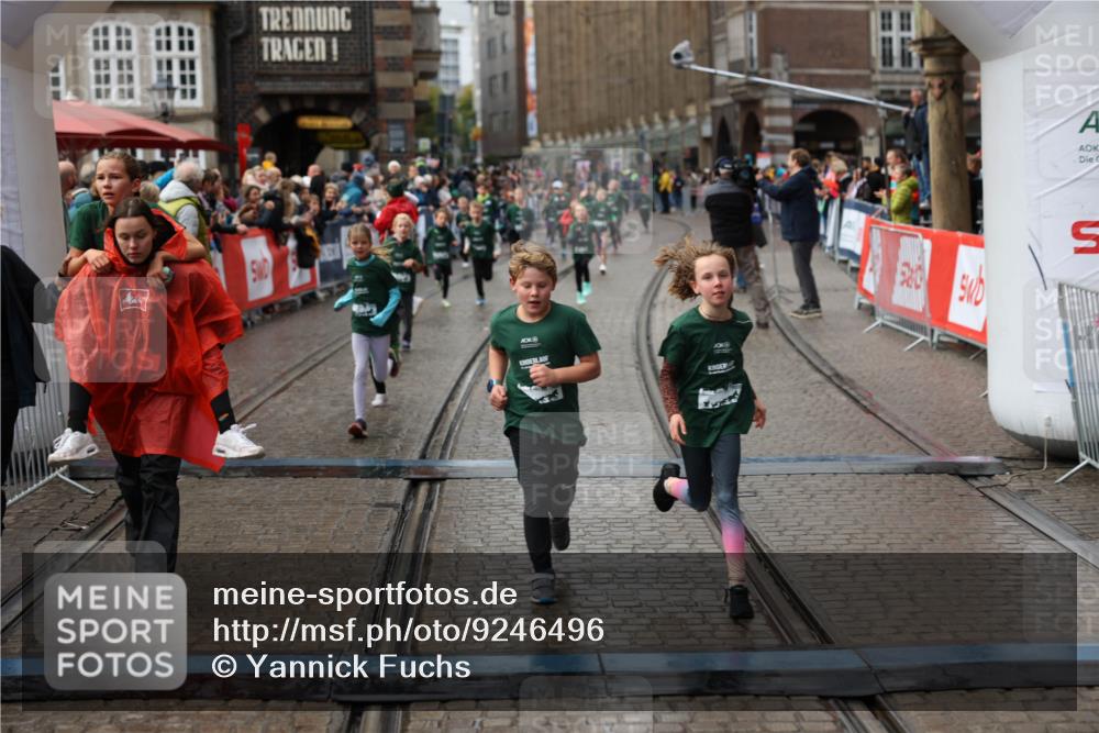05.10.2025 - 20. swb-Marathon Bremen Yannick Fuchs http://msf.ph/oto/9246496 05.10.2025 15:21:01 Ziel  meine-sportfotos.de