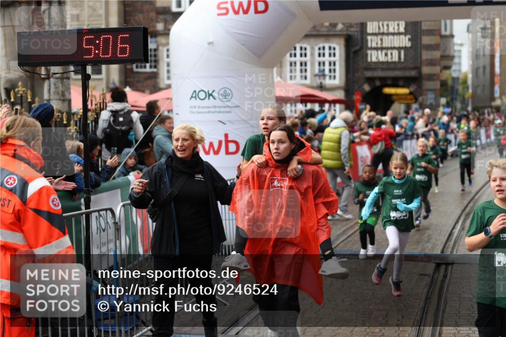 05.10.2025 - 20. swb-Marathon Bremen Yannick Fuchs http://msf.ph/oto/9246524 05.10.2025 15:21:02 Ziel  meine-sportfotos.de
