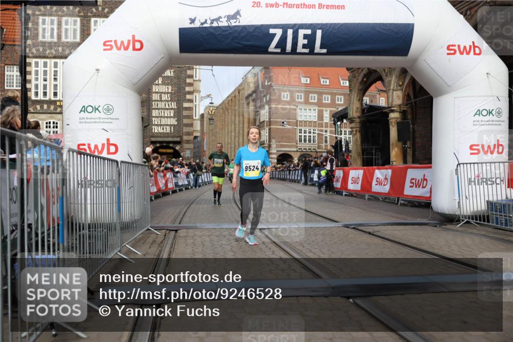 05.10.2025 - 20. swb-Marathon Bremen Yannick Fuchs http://msf.ph/oto/9246528 05.10.2025 10:42:57 Ziel 9524, 11640 meine-sportfotos.de