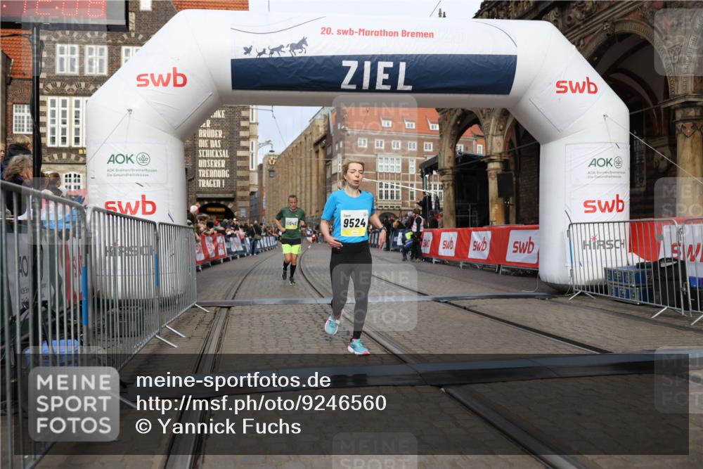 05.10.2025 - 20. swb-Marathon Bremen Yannick Fuchs http://msf.ph/oto/9246560 05.10.2025 10:42:57 Ziel 9524, 11640 meine-sportfotos.de
