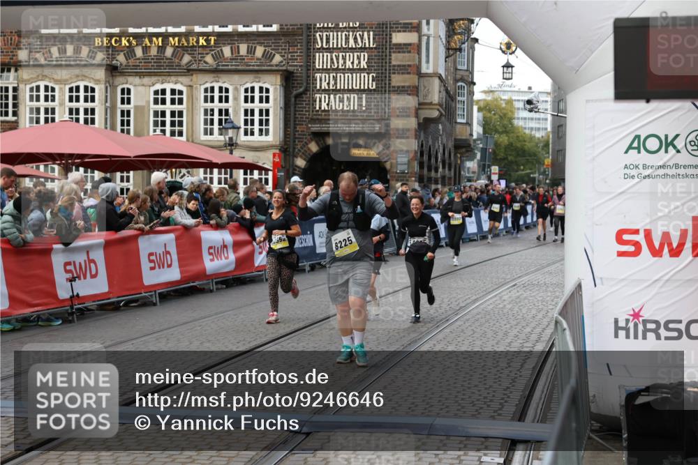 05.10.2025 - 20. swb-Marathon Bremen Yannick Fuchs http://msf.ph/oto/9246646 05.10.2025 11:10:32 Ziel 8225, 8533, 9734, 9895, 10189, 10280, 10288, 10552, 11388 meine-sportfotos.de